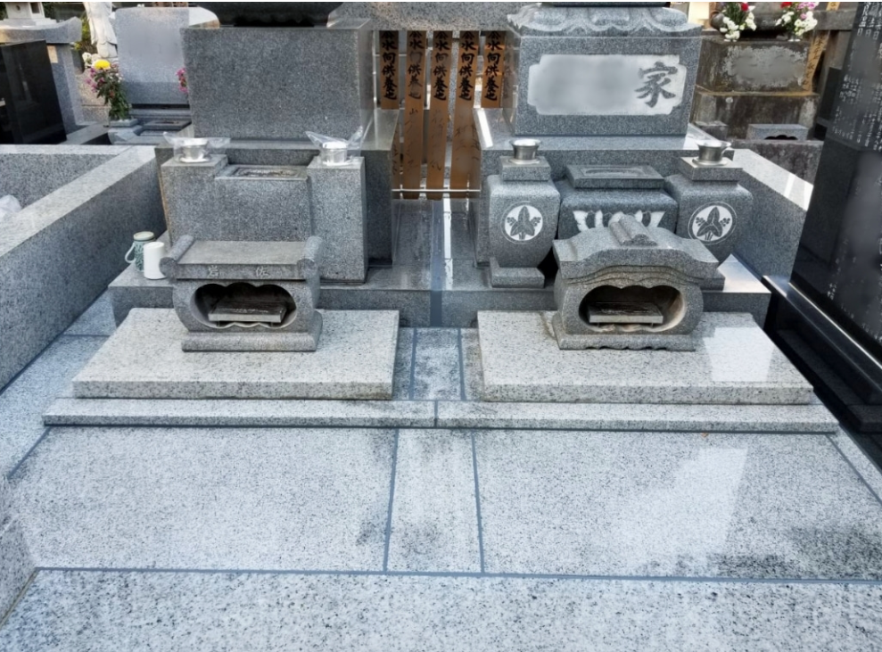 お墓の床（板石）の新調